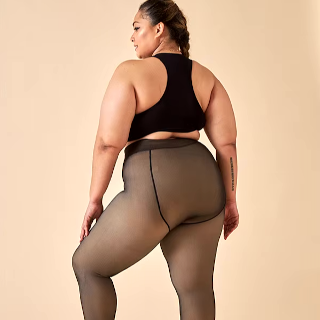 Den gjennomsiktige fleece-strømpebuksa